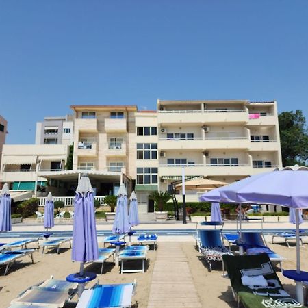 Hotel Maren Durrës Buitenkant foto