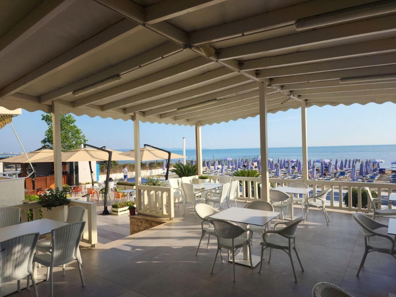 Hotel Maren Durrës Buitenkant foto