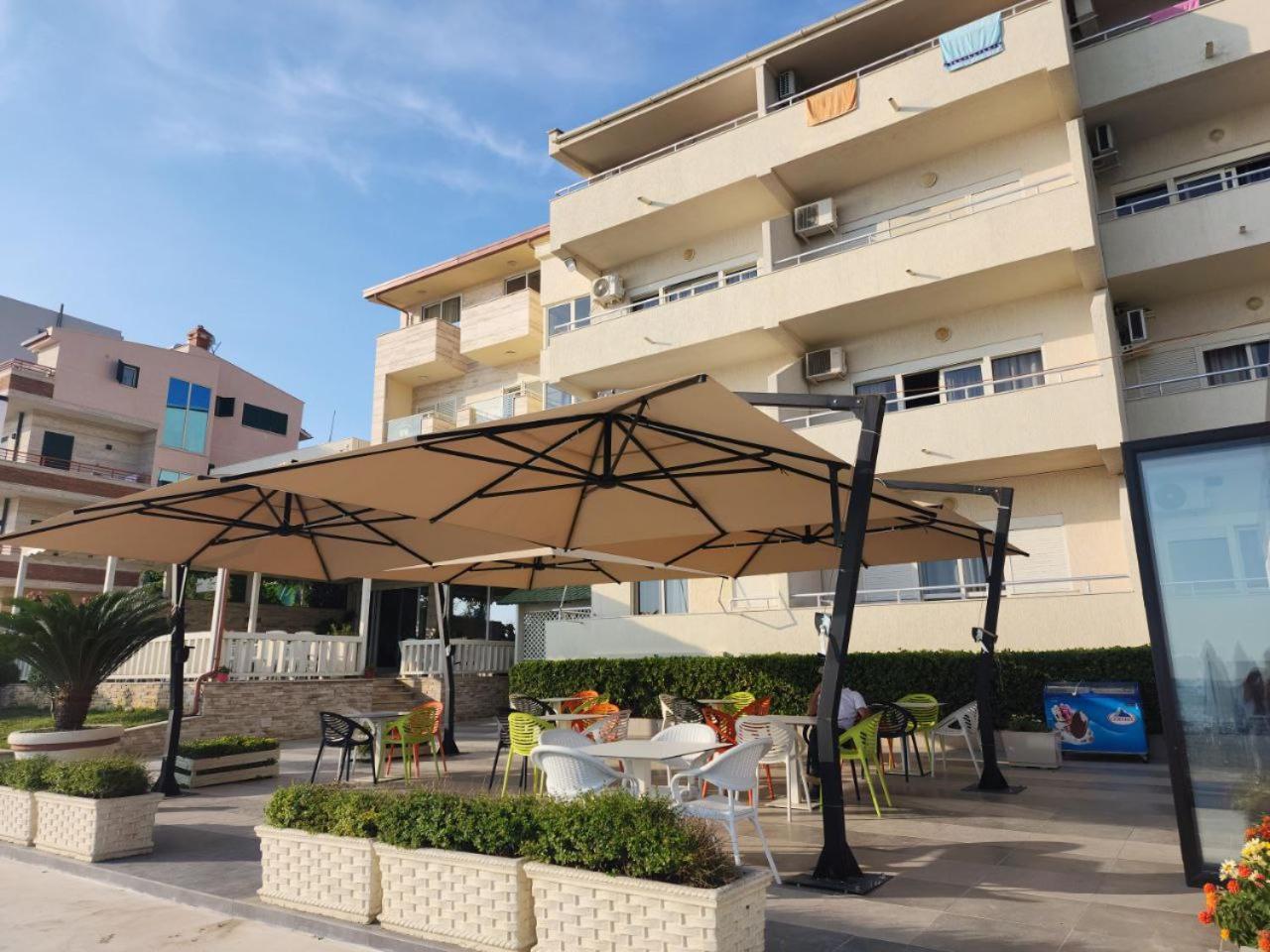 Hotel Maren Durrës Buitenkant foto