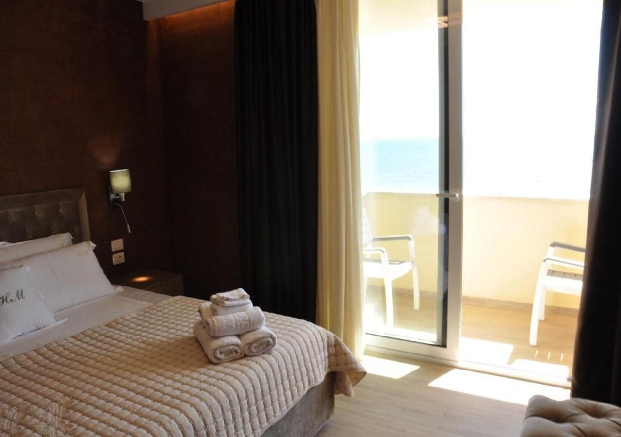 Hotel Maren Durrës Buitenkant foto