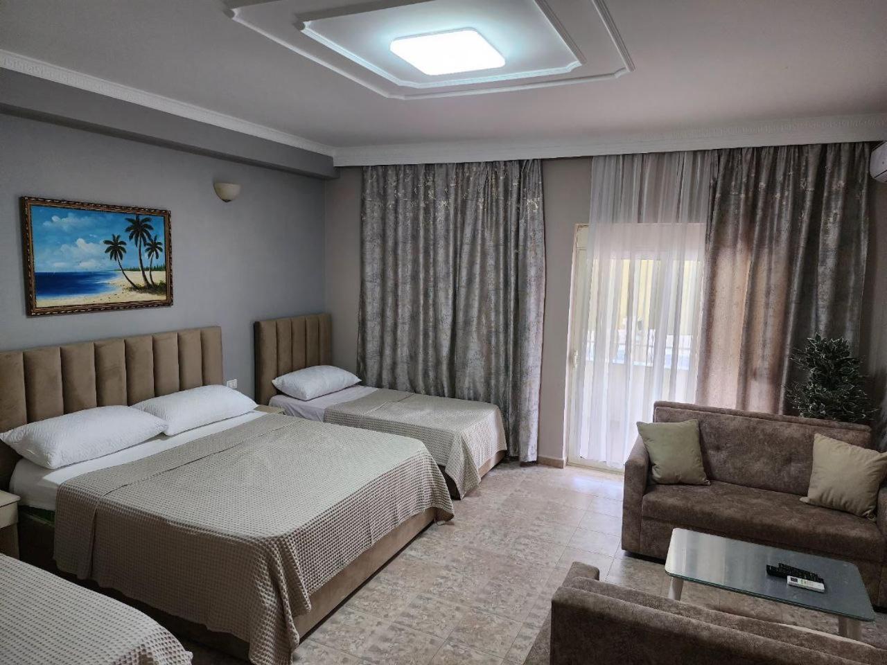 Hotel Maren Durrës Buitenkant foto