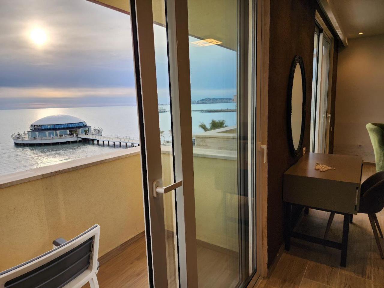 Hotel Maren Durrës Buitenkant foto