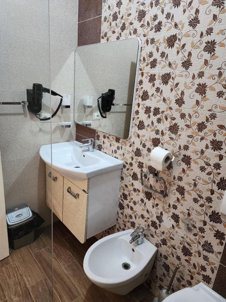 Hotel Maren Durrës Kamer foto