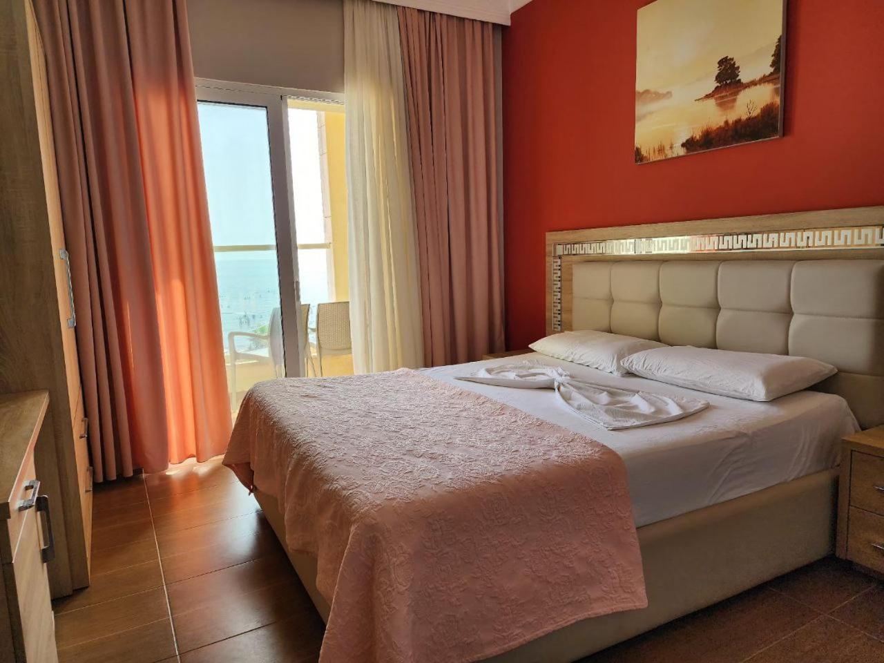 Hotel Maren Durrës Buitenkant foto